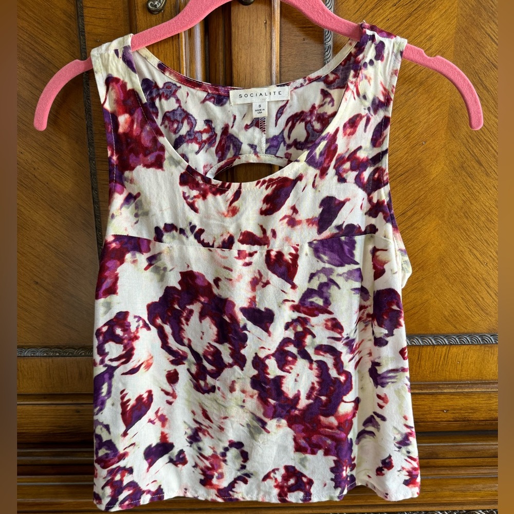Socialite tank top, size Small, multicolor white and purple